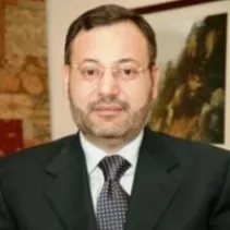 أحمد منصور