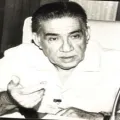 نعمان ماهر الكنعاني