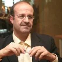 إياد نصار