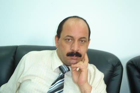 الموت يغيب الأديب والشاعر الأردني عاطف الفرّاية