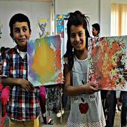 الشارع وأحلام الأطفال معرض فني في أربيل