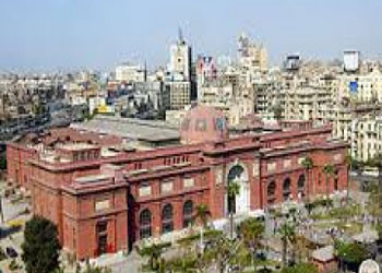 وضع أوراق كتاب “وصف مصر” المسروقة بالمتحف المصري